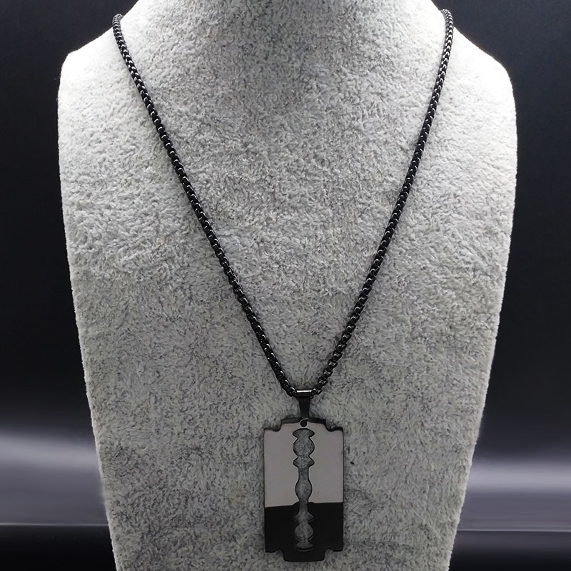 Gothic Blade Scheermes Hanger  - Men Accessories Aesthetic recensie en prijs